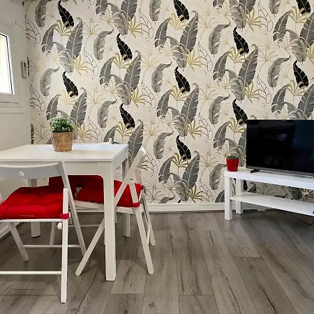 3 Pieces Renove Avec Jardin * Антиб